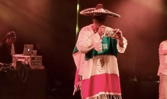 Eek-A-Mouse: La leyenda del reggae encendió la CDMX bajo la lluvia